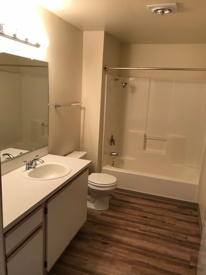 #183 SADDLE CLUB APTS 7 of 67