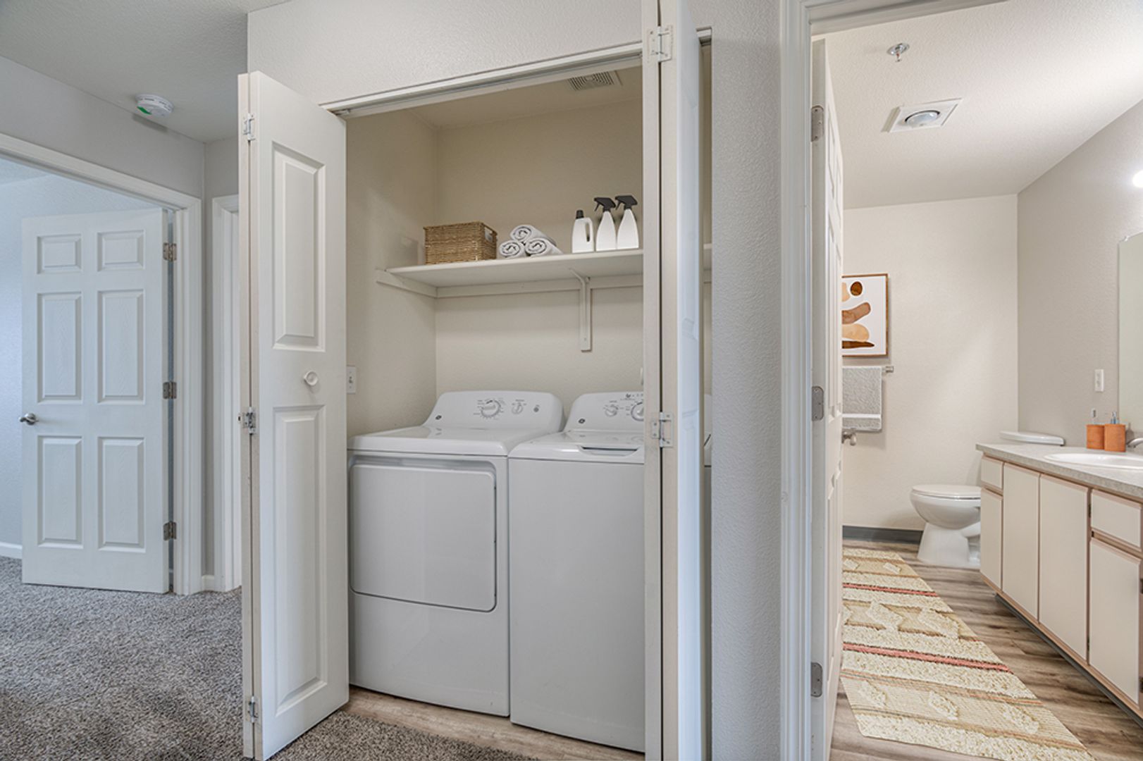 Laundry room at #182 STONEBRIAR