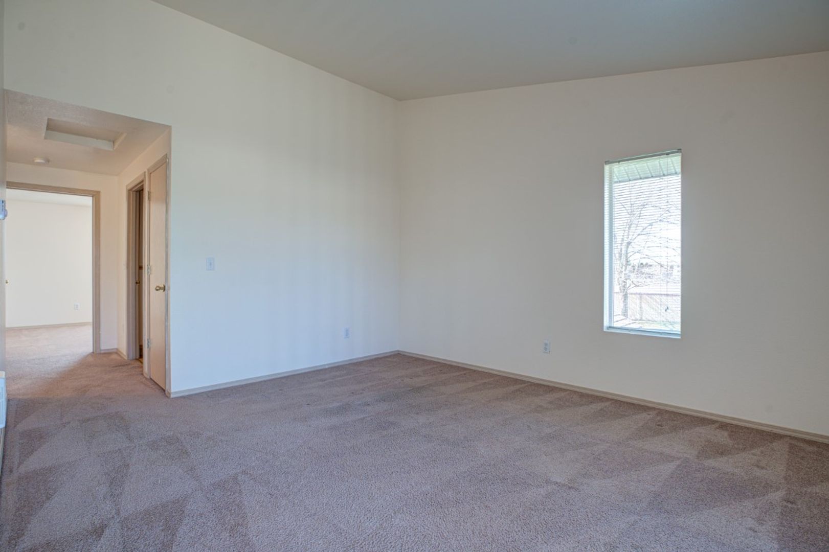#294 FIELDSTONE APARTMENTS 9 of 12