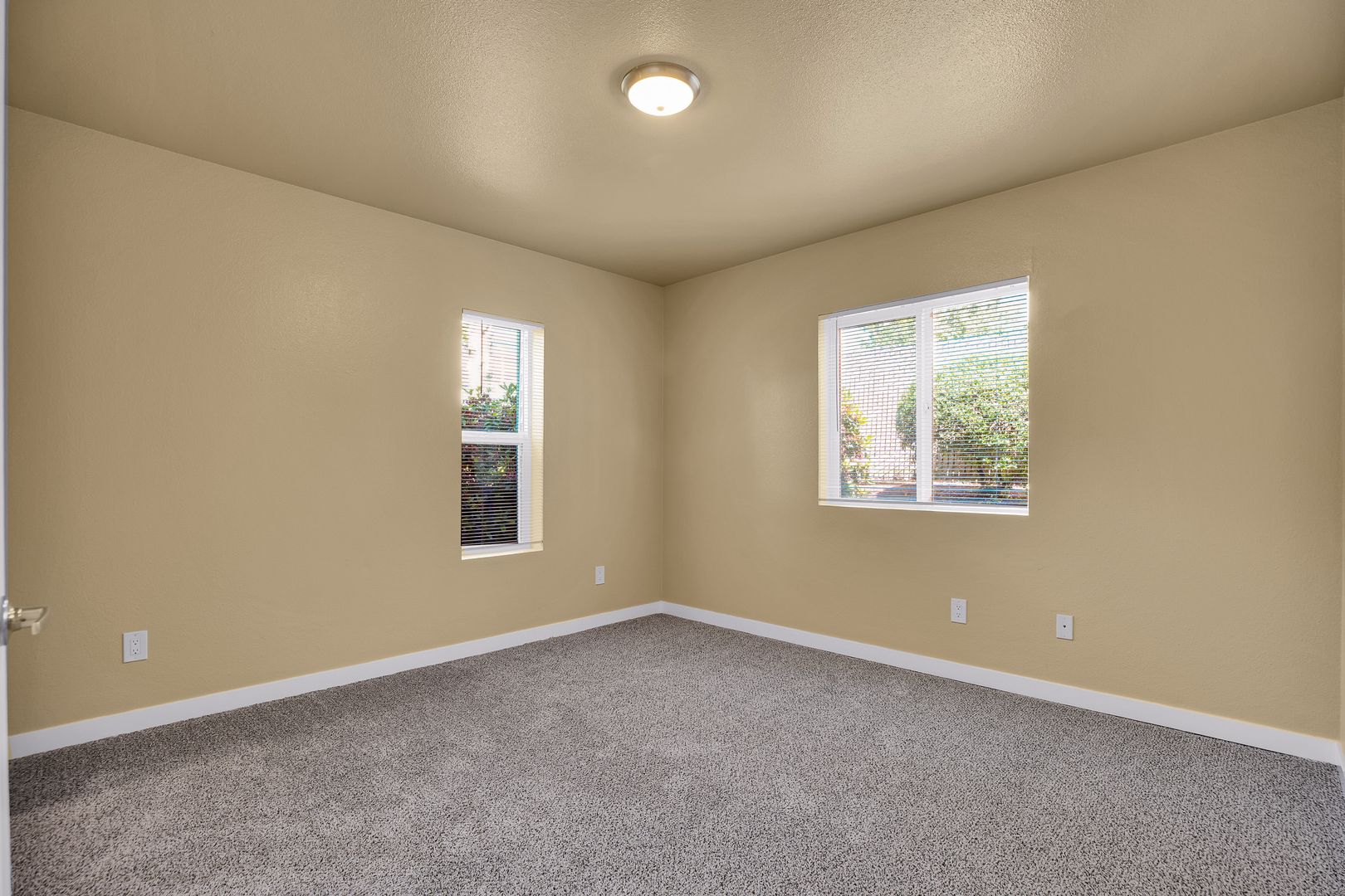 #196 COPPERFIELD APTS 22 of 28
