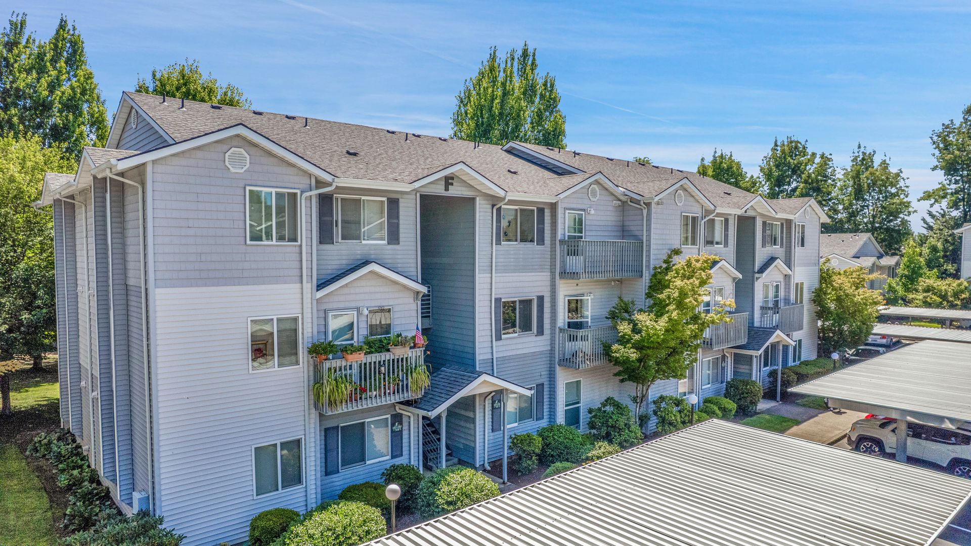 CANBY Apartment: 1802 N. PINE STREET