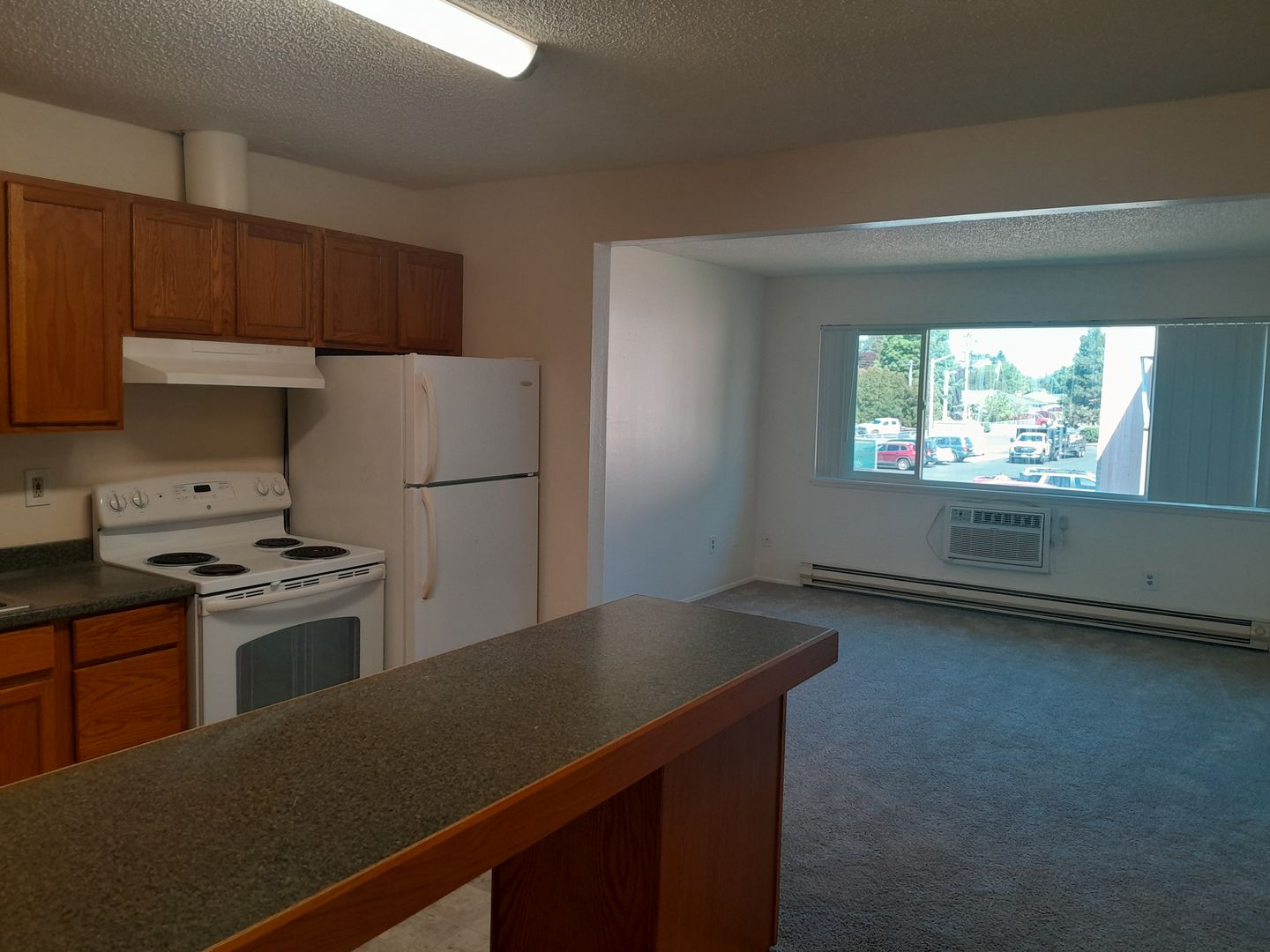 SALEM Apartment: 2288-2376 NORTHGATE AVE. NE
