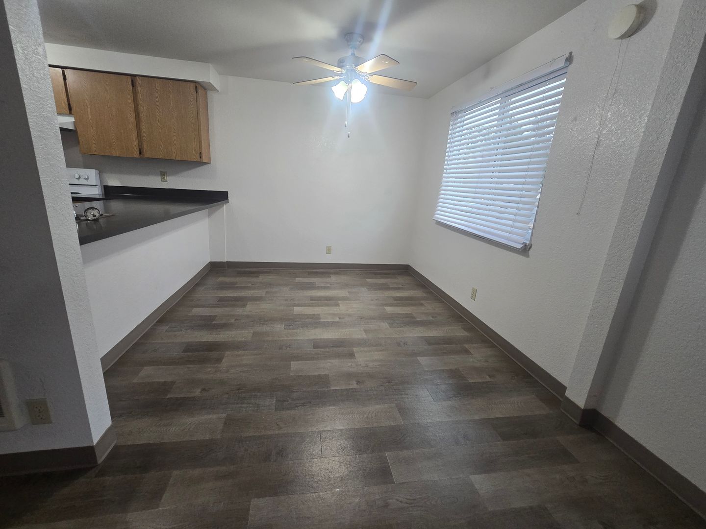 SALEM Apartment: 1304-1330 WALLACE RD. NW