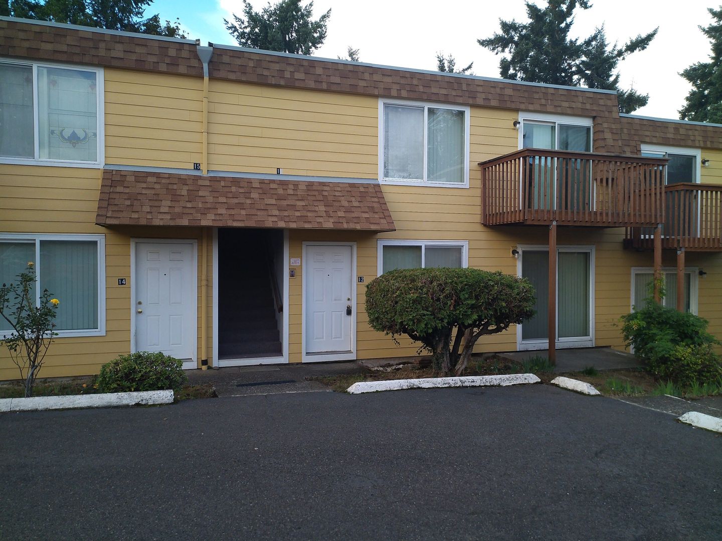 #320 PLEASANT HILL APARTMENTS 2 of 12