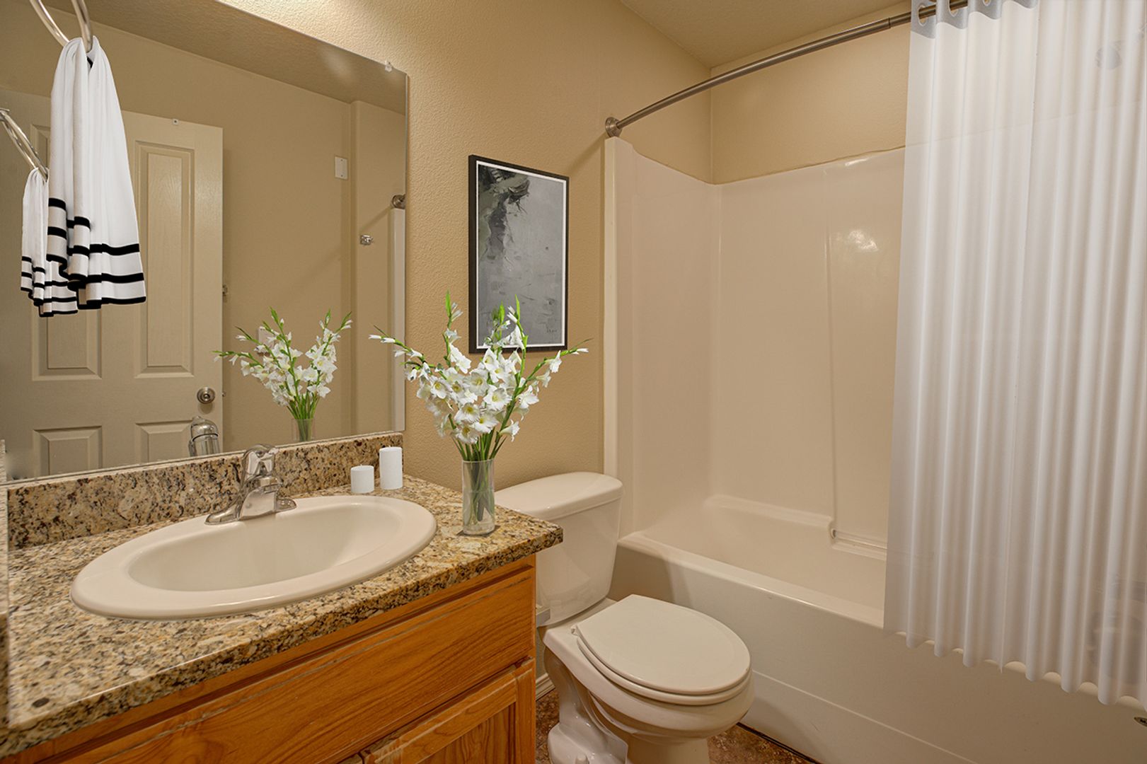 VANCOUVER Apartment: 5517 NE 66th AVE