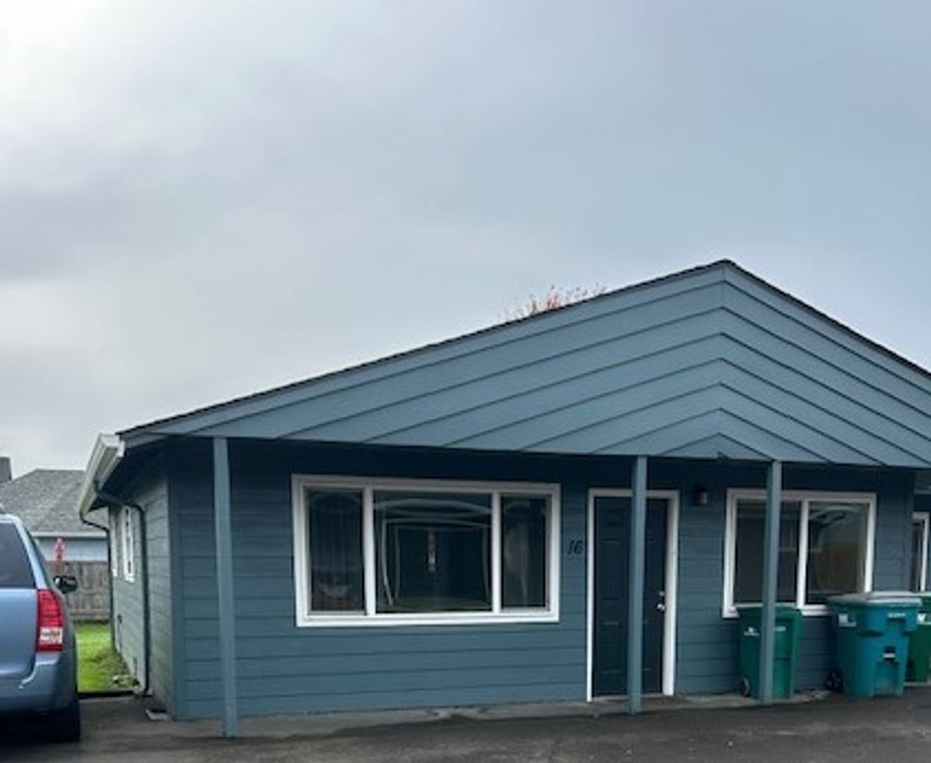 NEWBERG Apartment: 1907 N. COLLEGE ST.