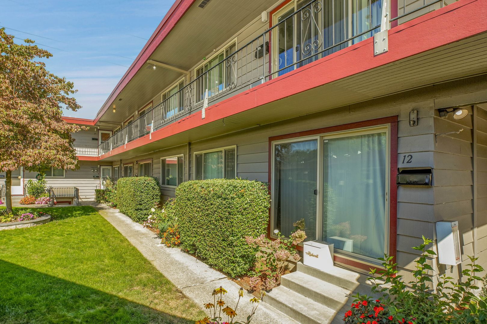 #118 CLIFF MANOR 2 of 7