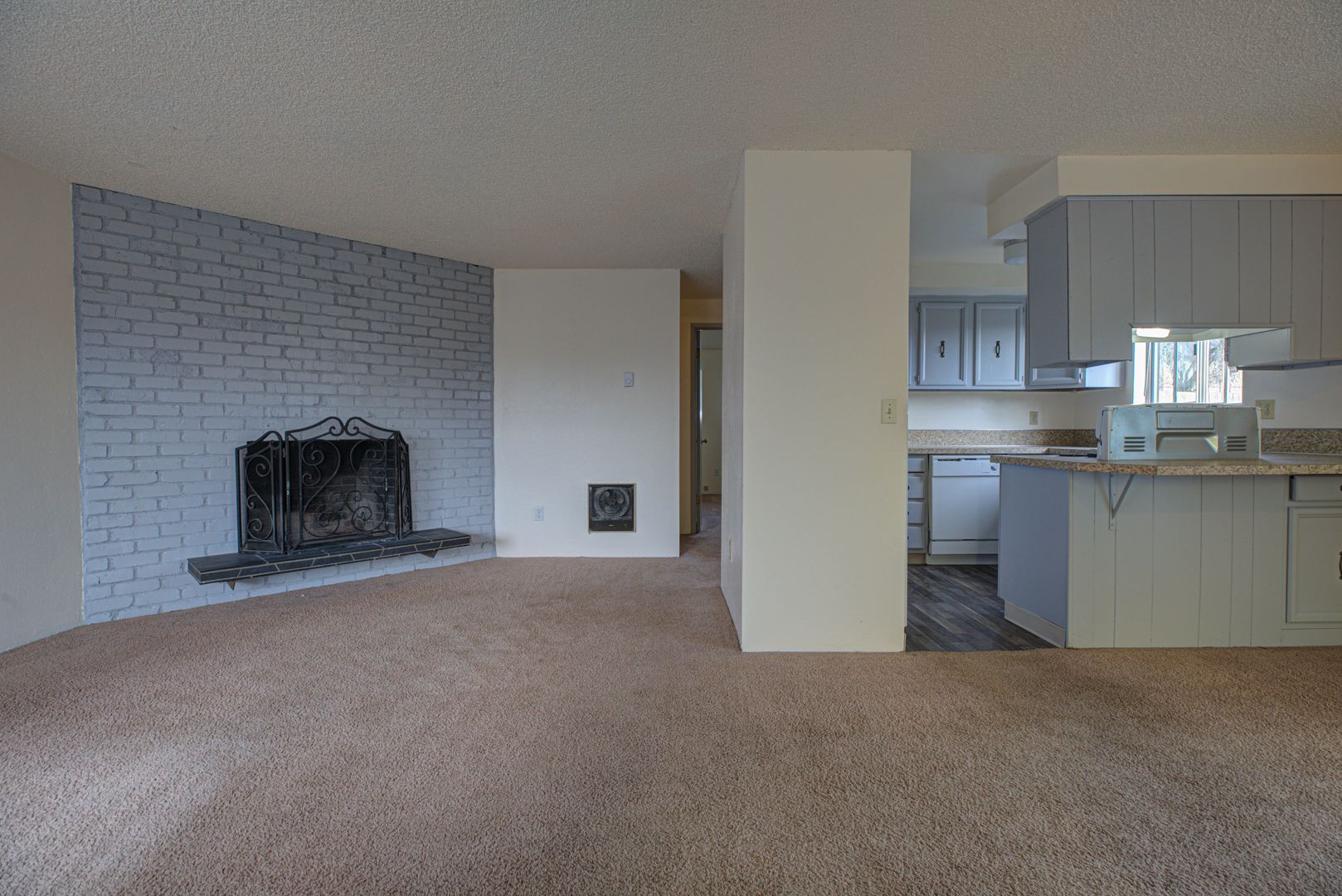 VANCOUVER Apartment: 3340 NE 57TH AVENUE