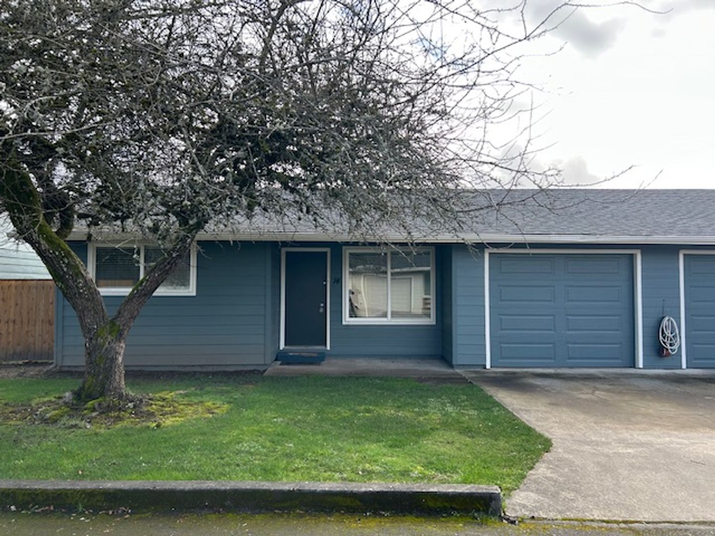 NEWBERG Apartment: 1907 N. COLLEGE ST.