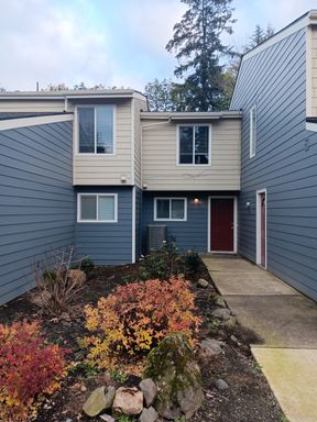 Upgrade to Townhome living! – photo 1