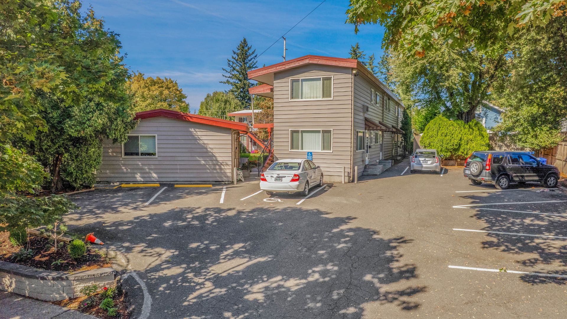 Cliff Manor Apartments