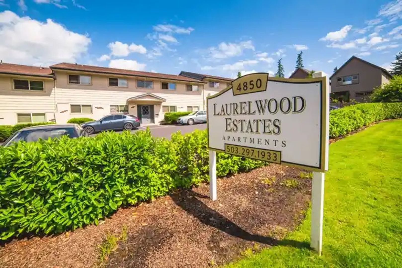 PORTLAND Apartment: 4850 SW LAURELWOOD DRIVE