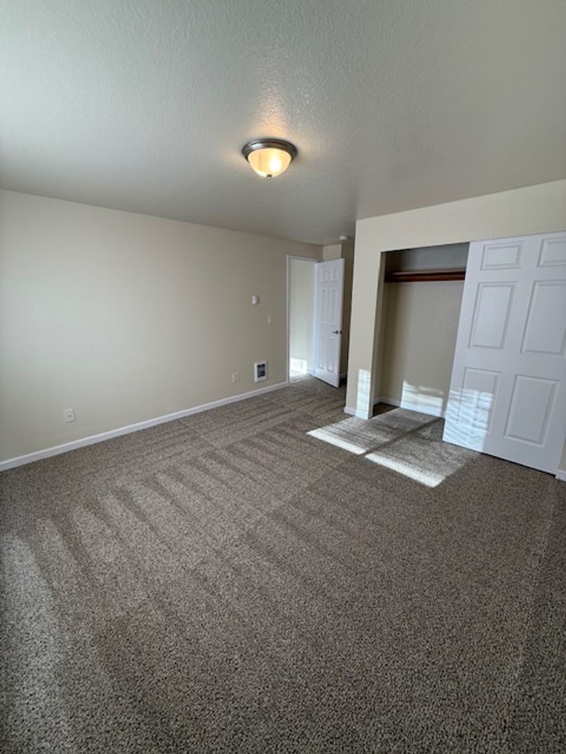 #183 SADDLE CLUB APTS 12 of 14