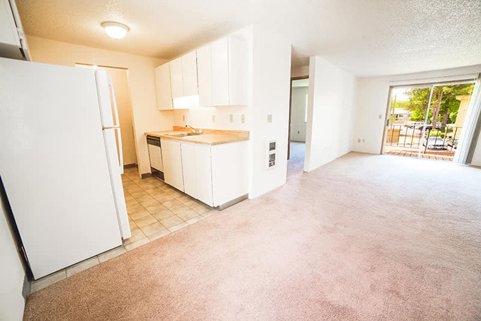 PORTLAND Apartment: 9408 SW ALLEN BLVD