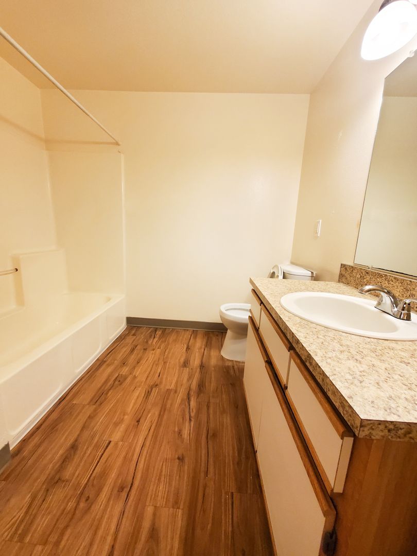 #161 TRILLIUM SQUARE APARTMENTS 2 of 10
