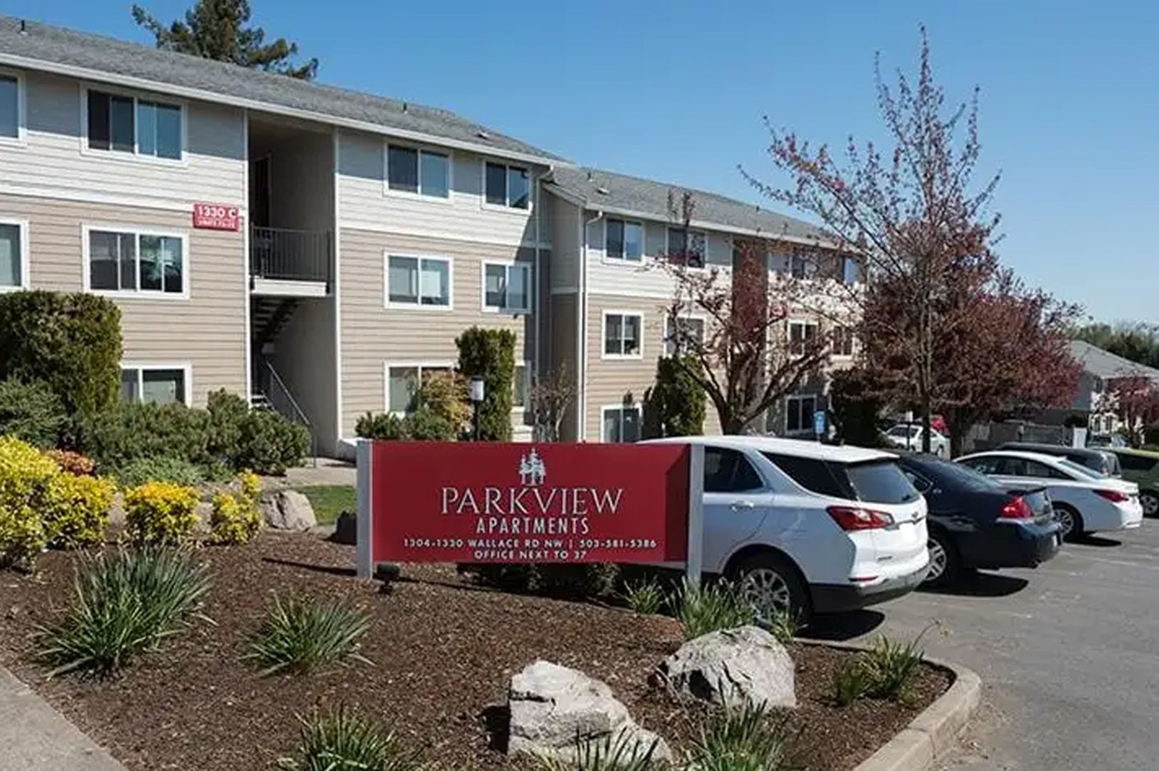 SALEM Apartment: 1304-1330 WALLACE RD. NW