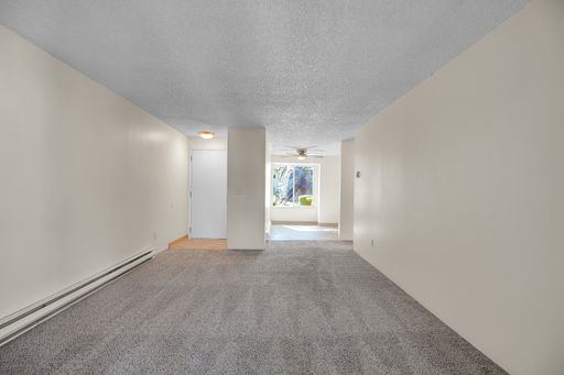 MAKE RIVERVIEW APARTMENTS YOUR FUTURE HOME!!