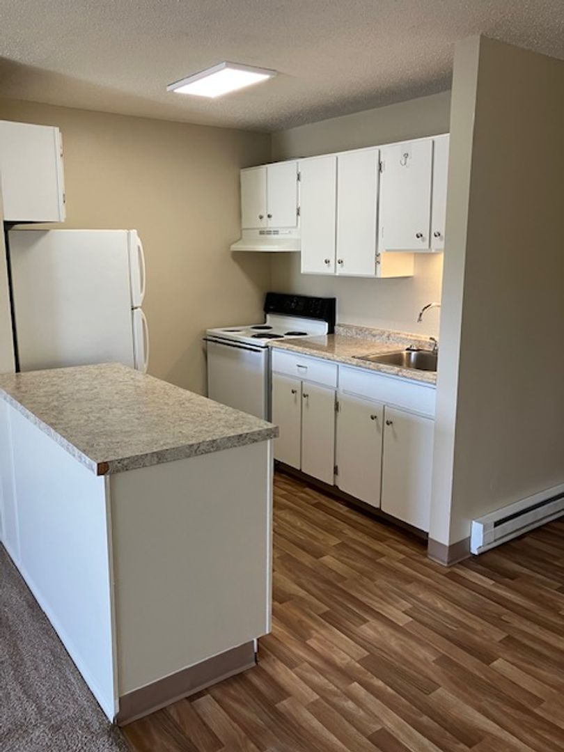 PORTLAND Apartment: 8924 SW 30TH AVE.