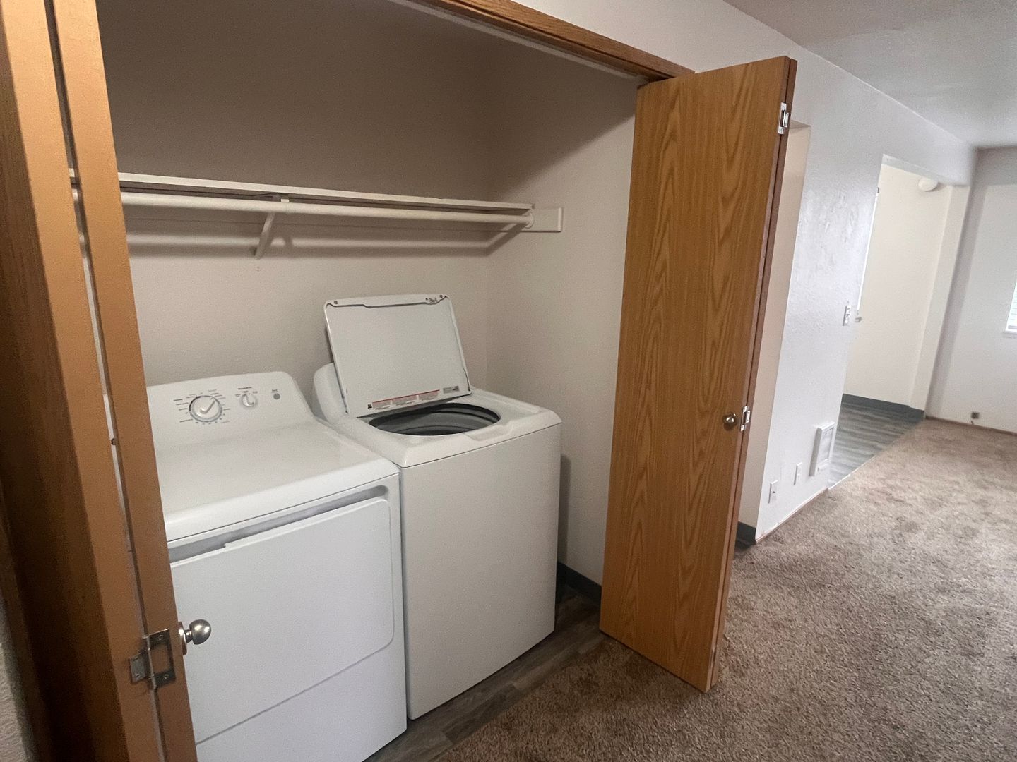 SALEM Apartment: 1304-1330 WALLACE RD. NW