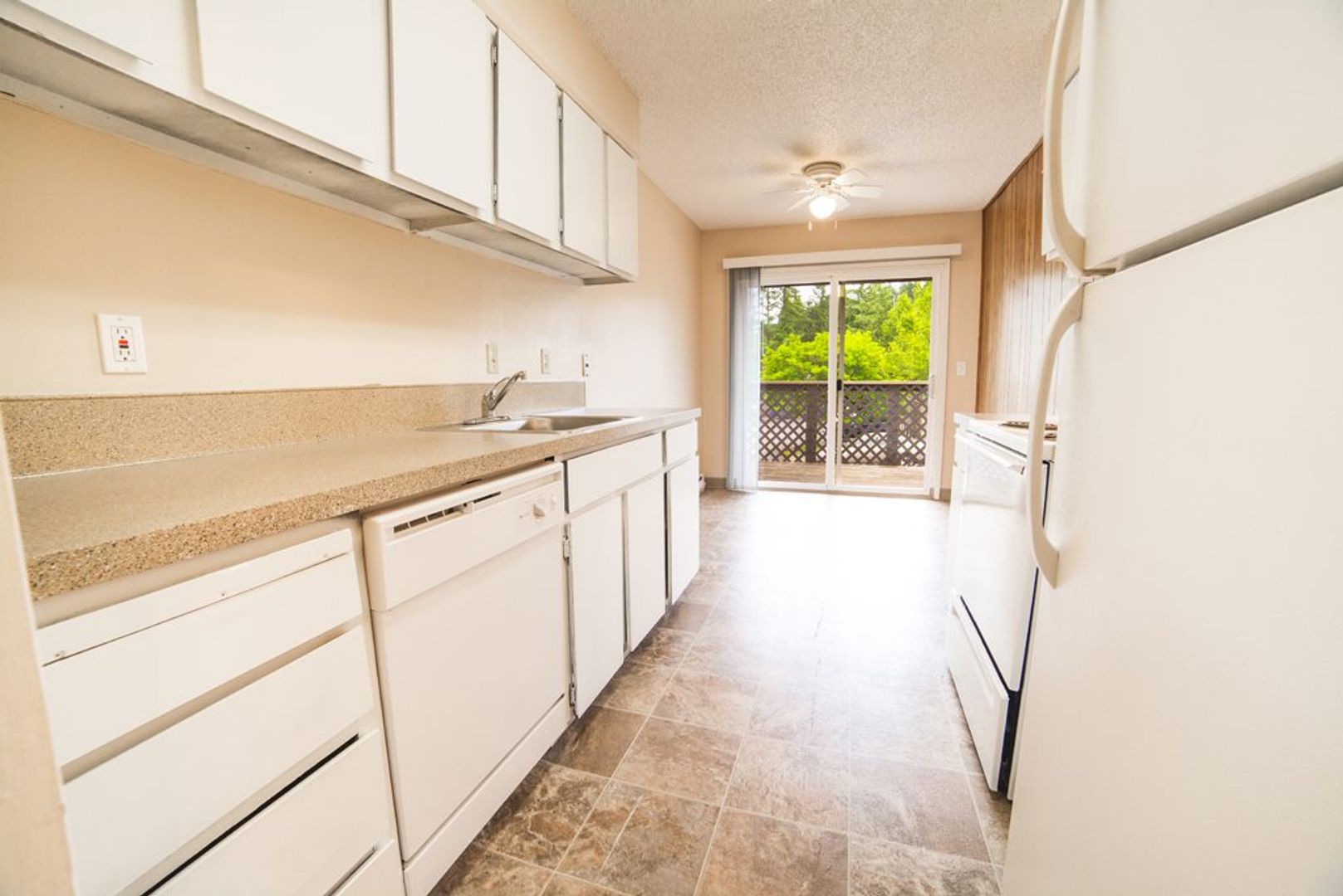 PORTLAND Apartment: 6301 SW PALATINE ST