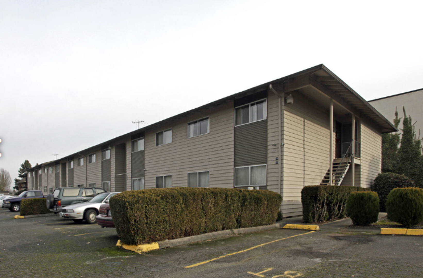 TIGARD Apartment: 10900 SW GAARDE ST