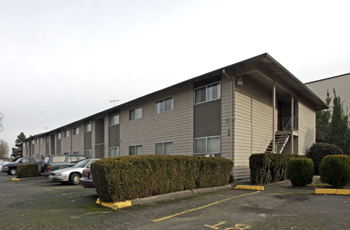 1st FULL MONTH FREE RENT!!!Great location, beautiful updates – photo 1