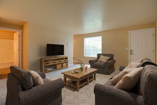 Your Ideal Two-Bedroom Home at Brook Hollow! – photo 1
