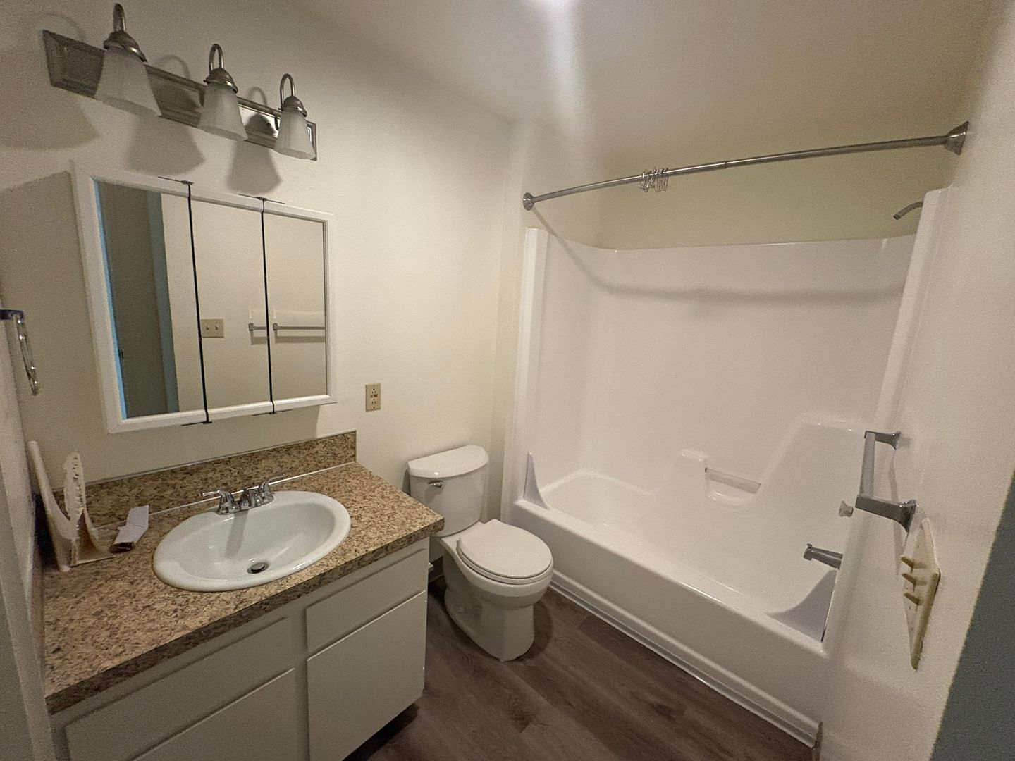 WEST LINN Apartment: 1700 BLANKENSHIP RD