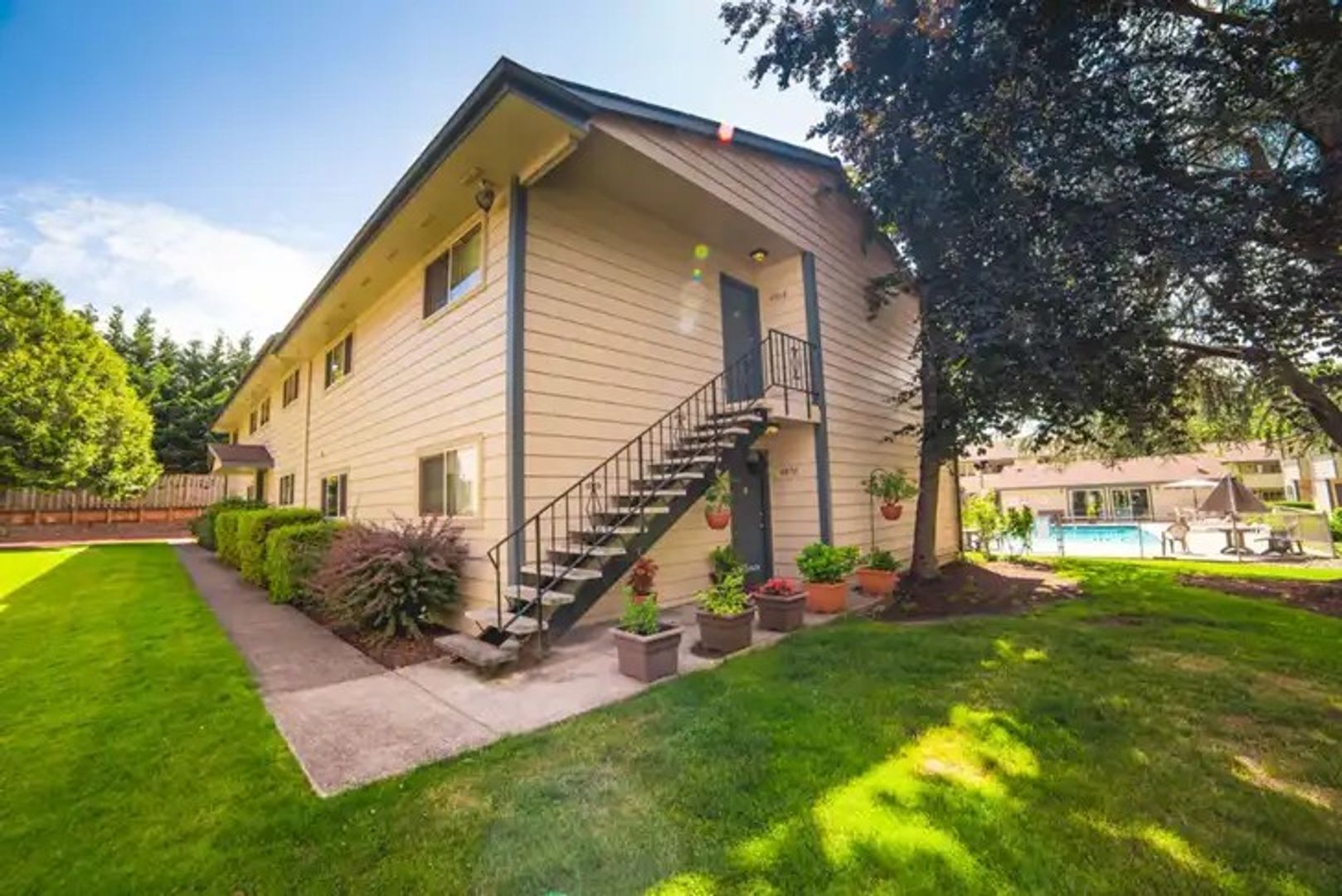 #119 LAURELWOOD ESTATES 4 of 12