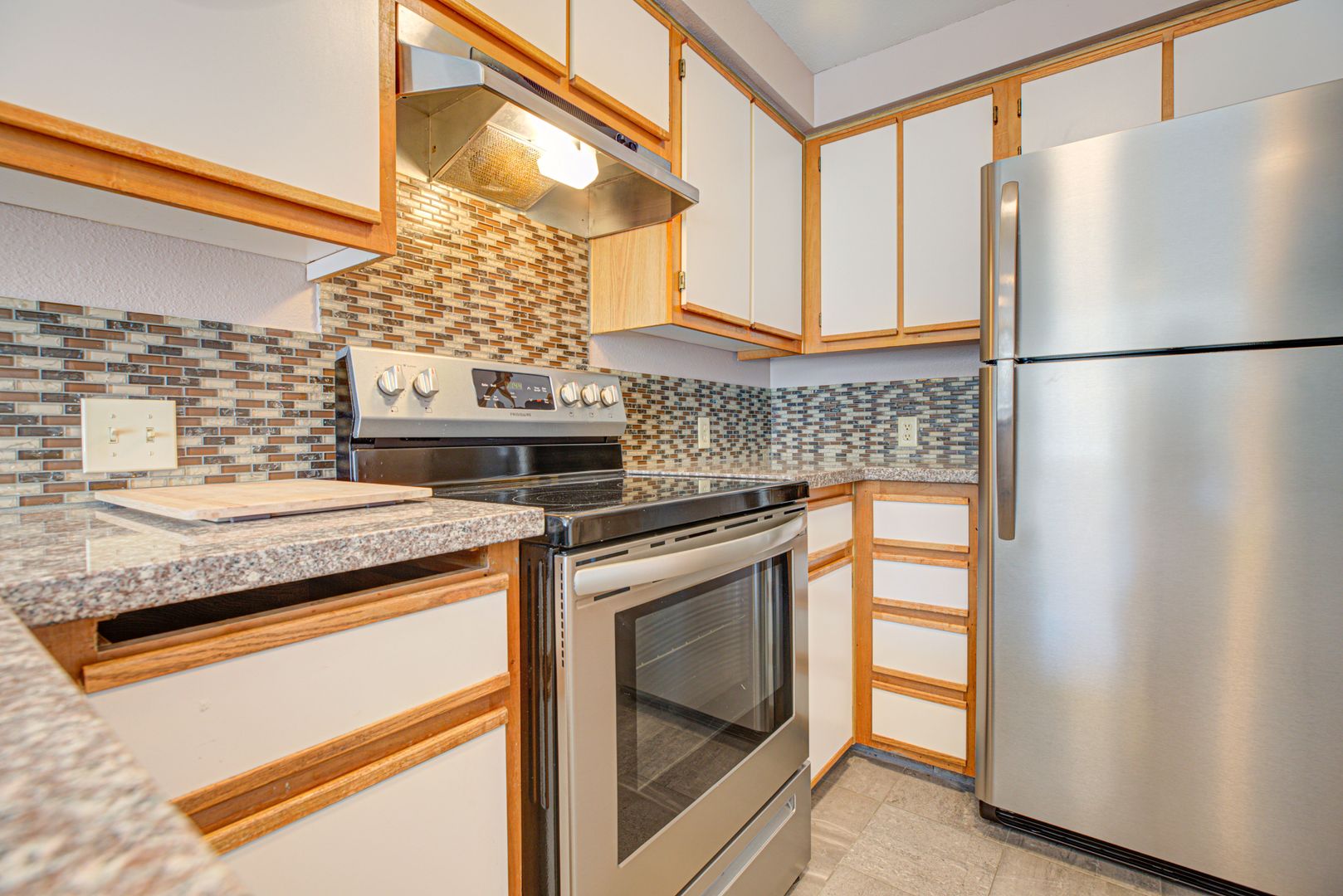 SALEM Apartment: 3655-3739 BEVERLY AVE NE