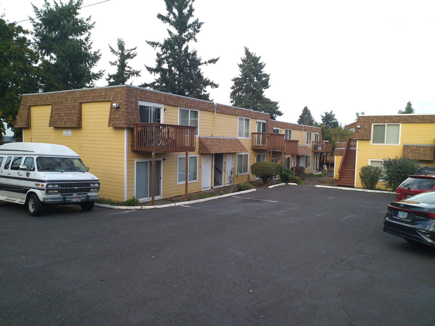 OREGON CITY Apartment: 616 MOLALLA AVENUE