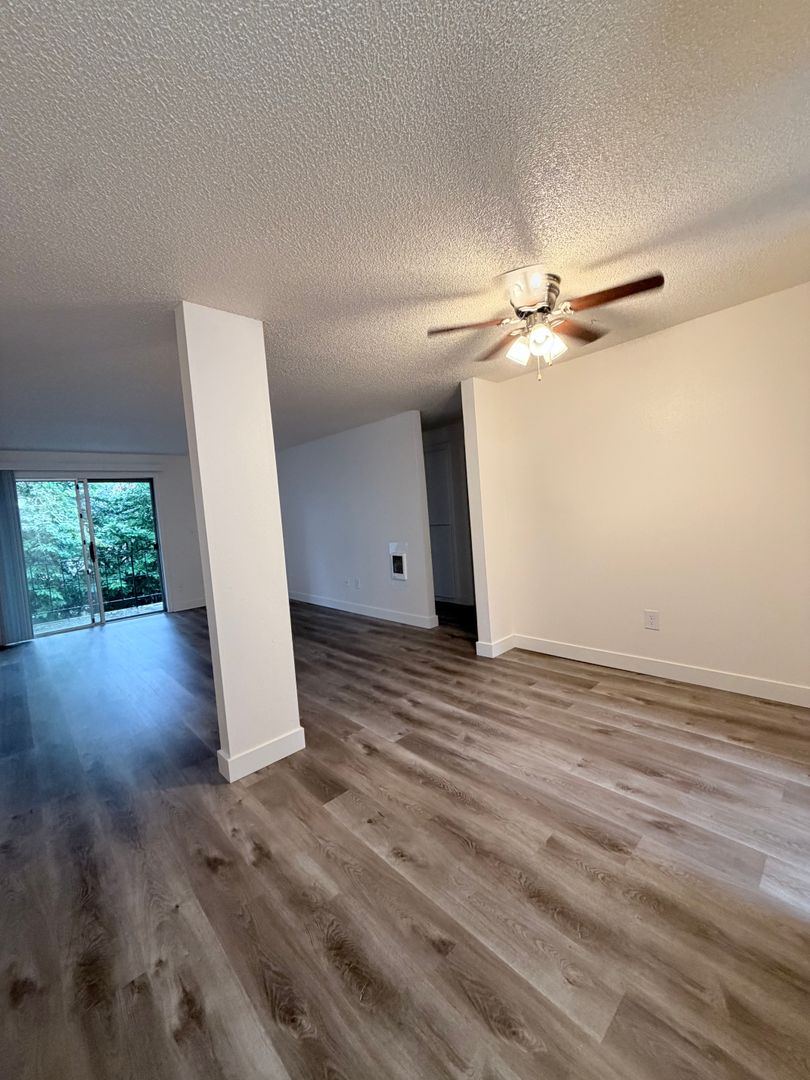 PORTLAND Apartment: 9408 SW ALLEN BLVD