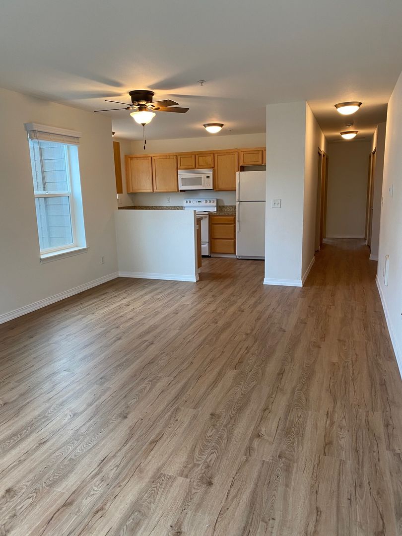 SALEM Apartment: 3045 GEHLAR RD NW