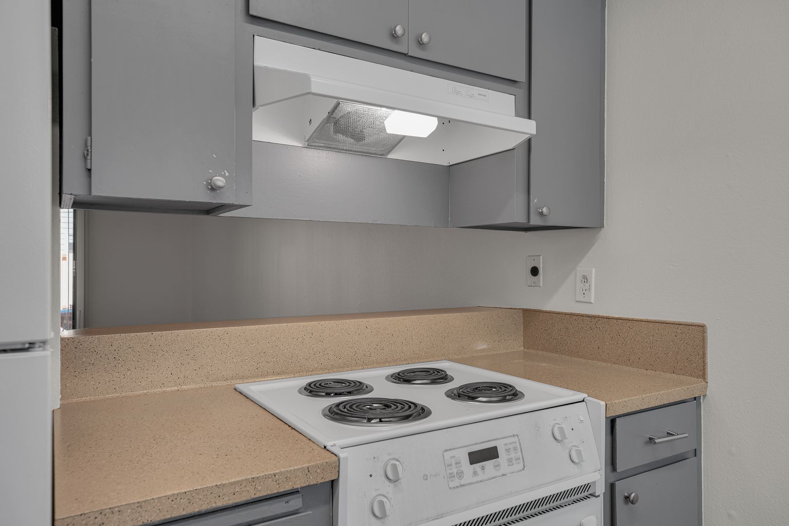 BEAVERTON Apartment: 11900 SW ALLEN BLVD.