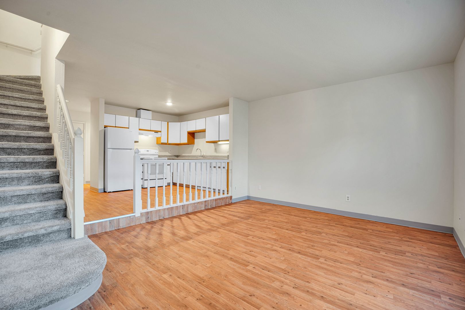 PORTLAND Apartment: 4380-4390 SE 122ND AVE