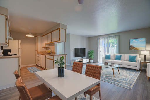 LOOK & LEASE SPECIAL! Apply within 48 hours of your tour and receive half off your first full month's rent! – photo 1