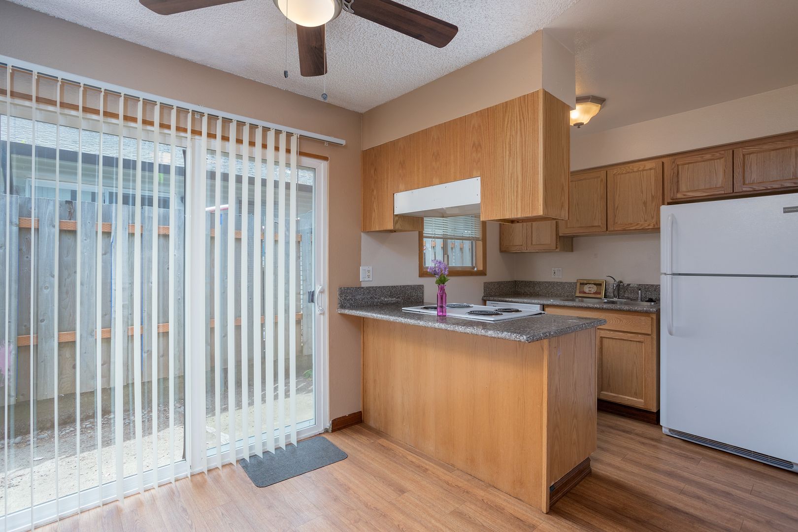 PORTLAND Apartment: 10445 SW CAPITOL HWY