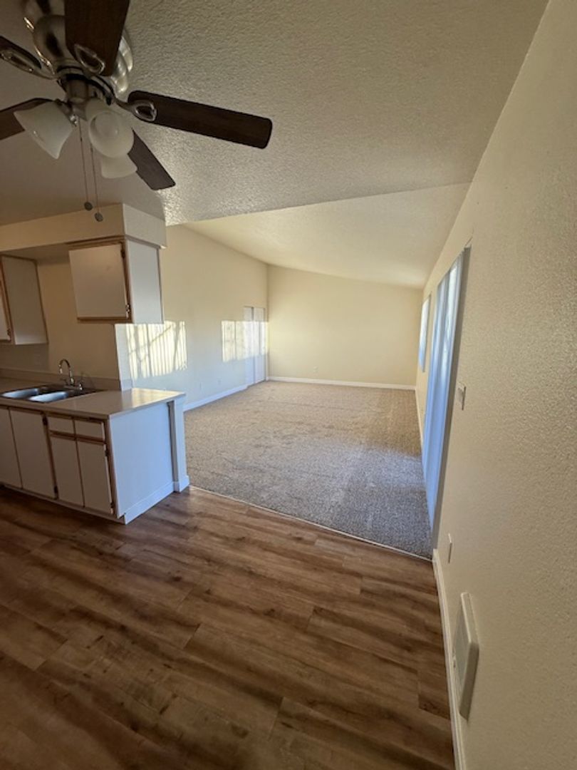 SALEM Apartment: 4665 CAMPBELL DR SE