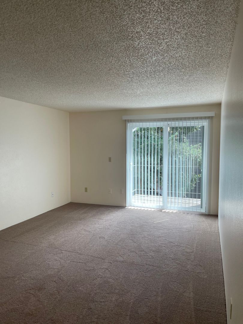 #222 KIMBERLY WEST APARTMENTS 4 of 8