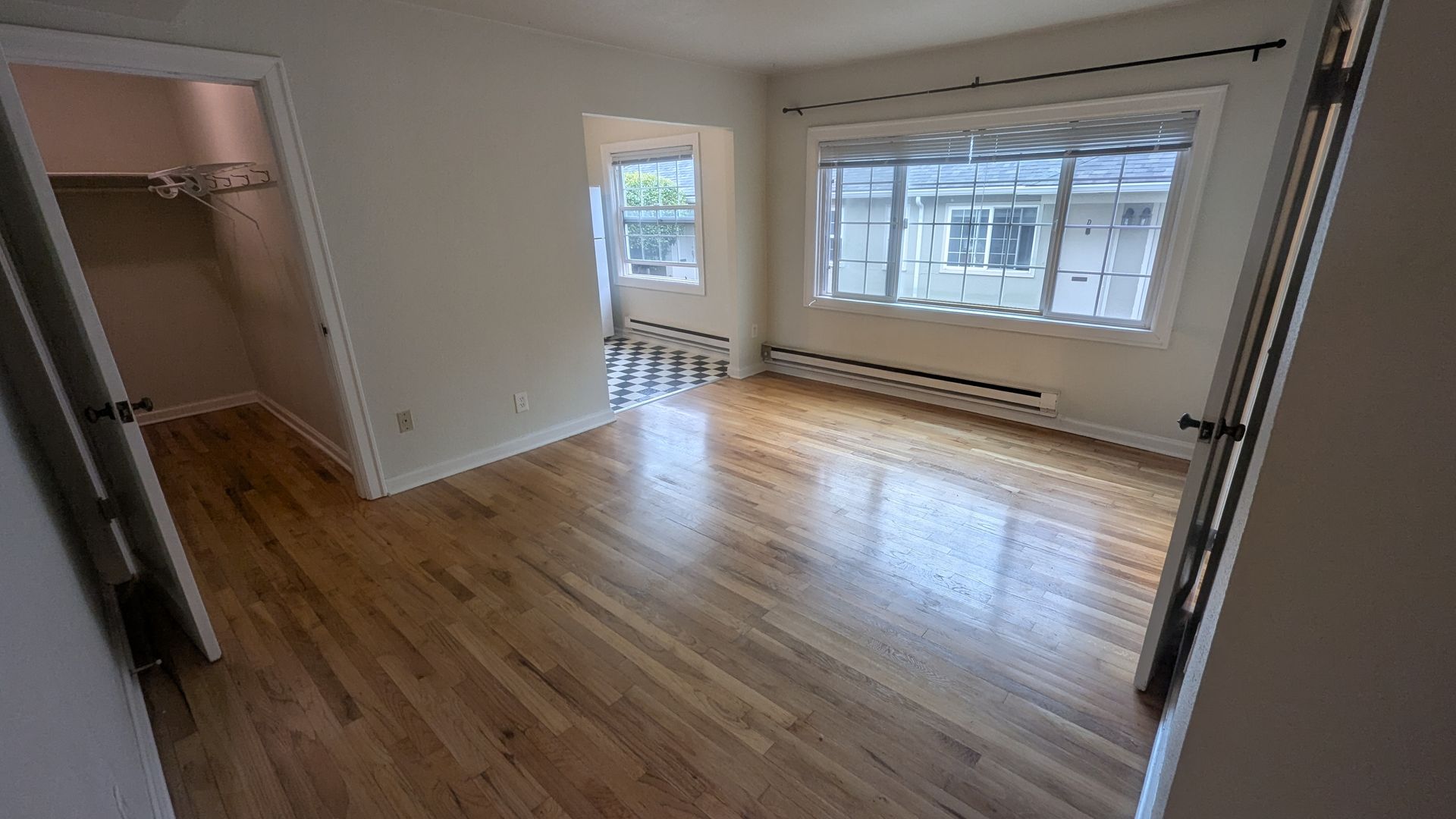 PORTLAND Apartment: 1308 SE 36TH AVENUE