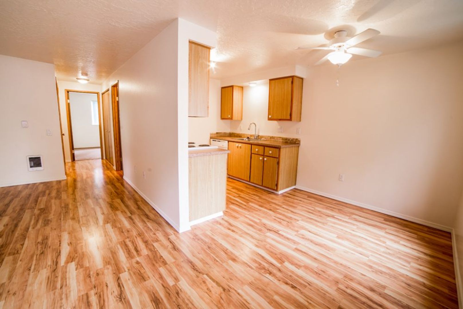 KEIZER Apartment: 600 LOCKHAVEN DRIVE NE
