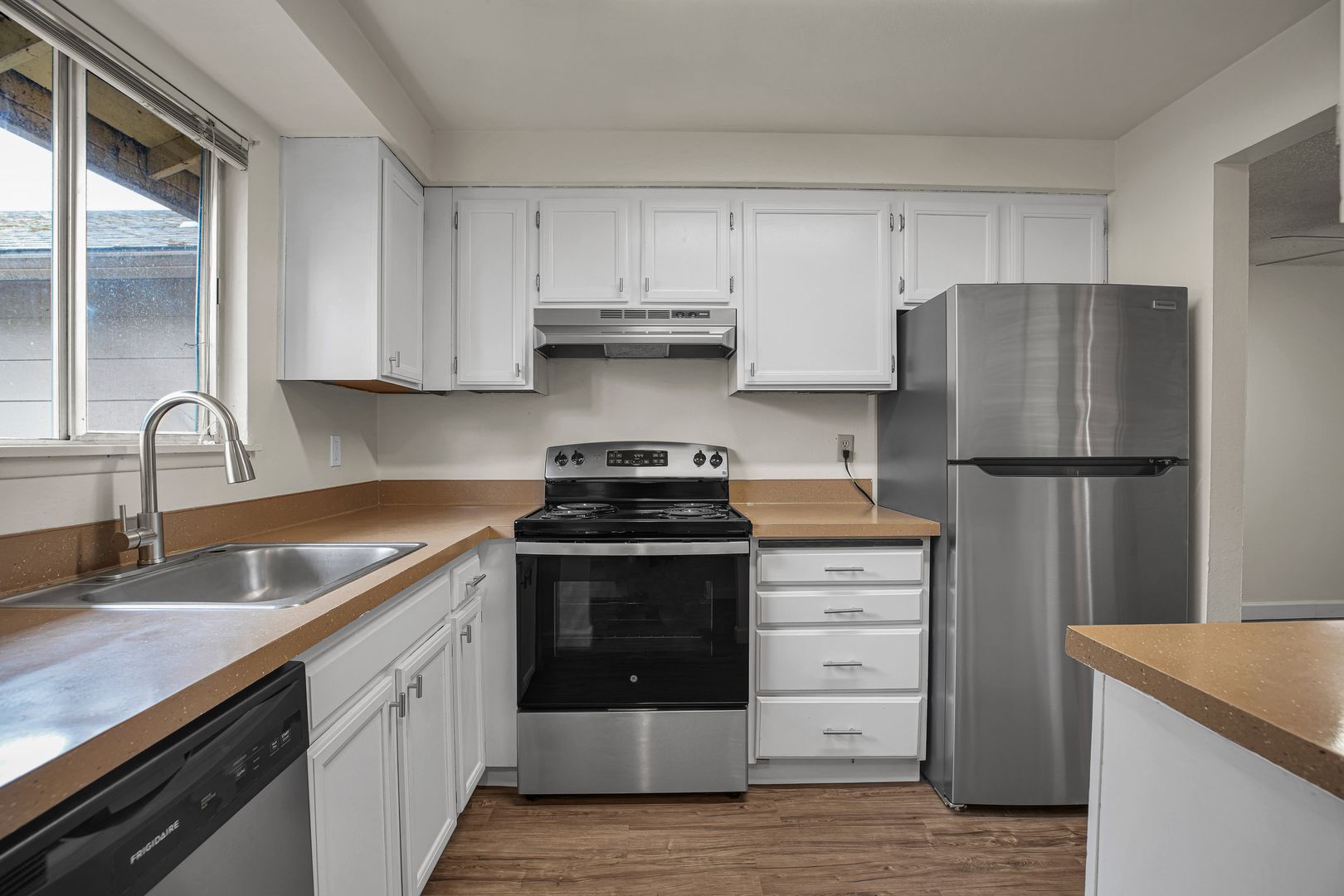 KEIZER Apartment: 1063 KOALA ST. N
