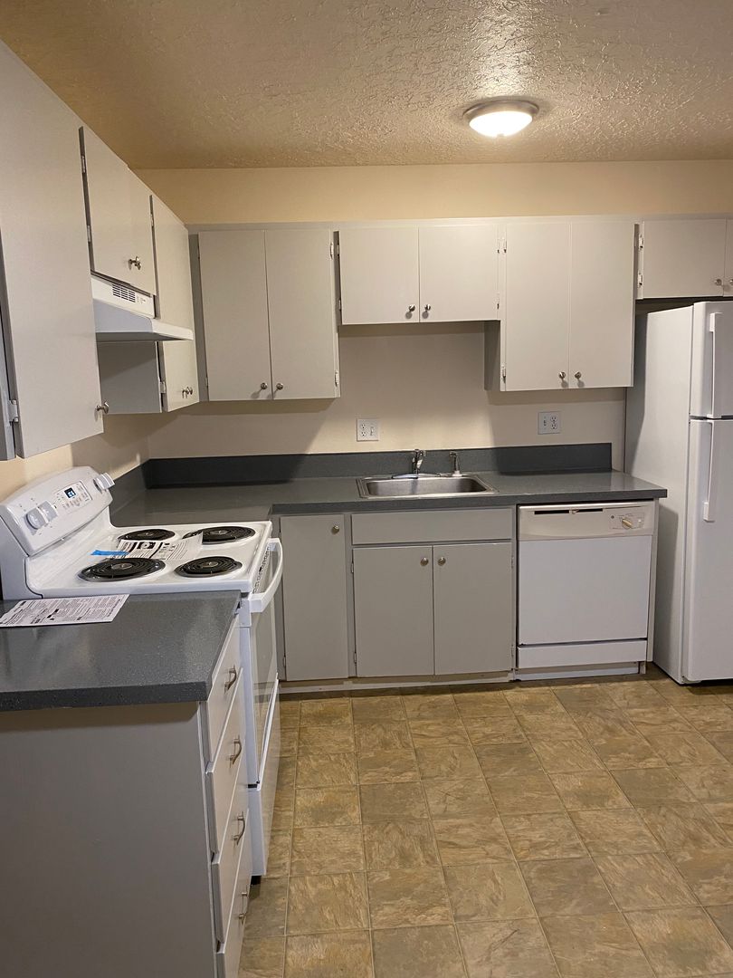 HILLSBORO Apartment: 1038 NE 21ST STREET