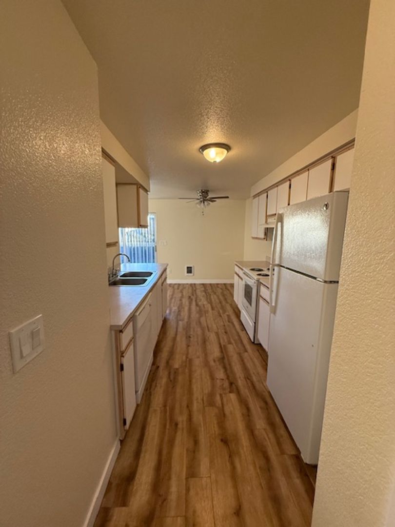 #183 SADDLE CLUB APTS 12 of 12