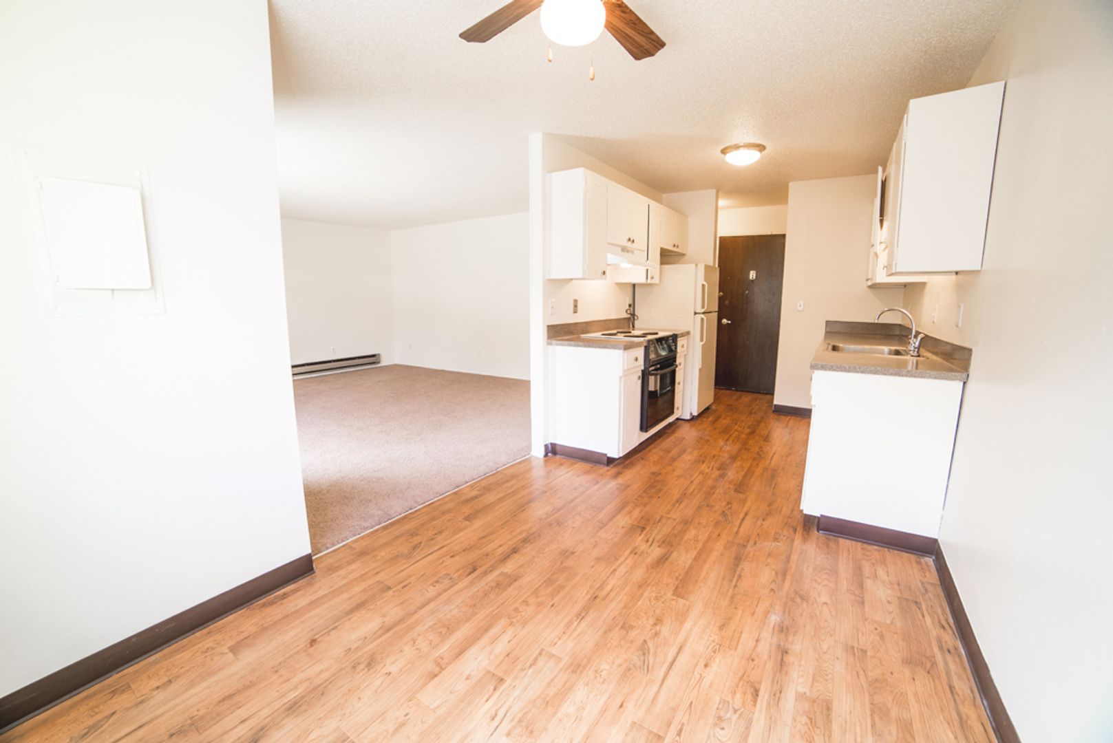 PORTLAND Apartment: 4850 SW LAURELWOOD DRIVE