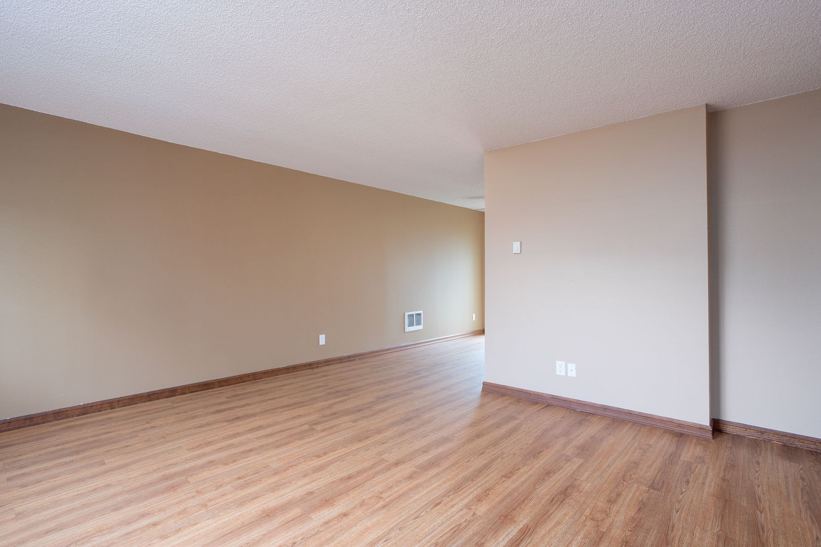 PORTLAND Apartment: 10445 SW CAPITOL HWY