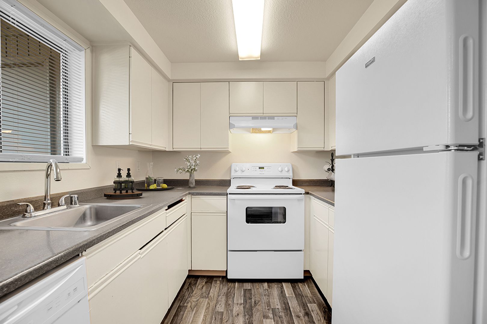 VANCOUVER Apartment: 5700-5706 NE 34TH STREET