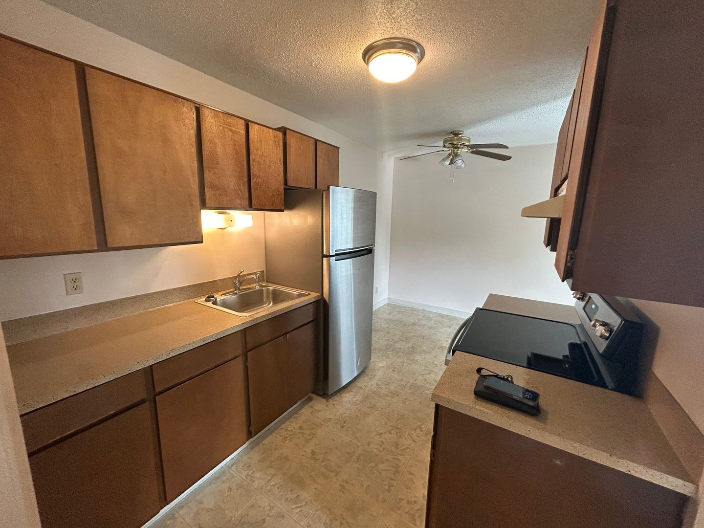 PORTLAND Apartment: 6110 NE PRESCOTT STREET