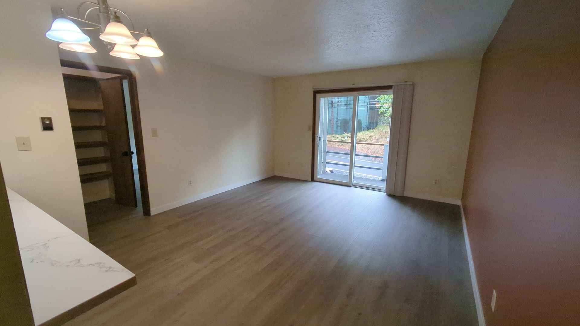PORTLAND Apartment: 2830-2846 SW SAM JACKSON PARK RD
