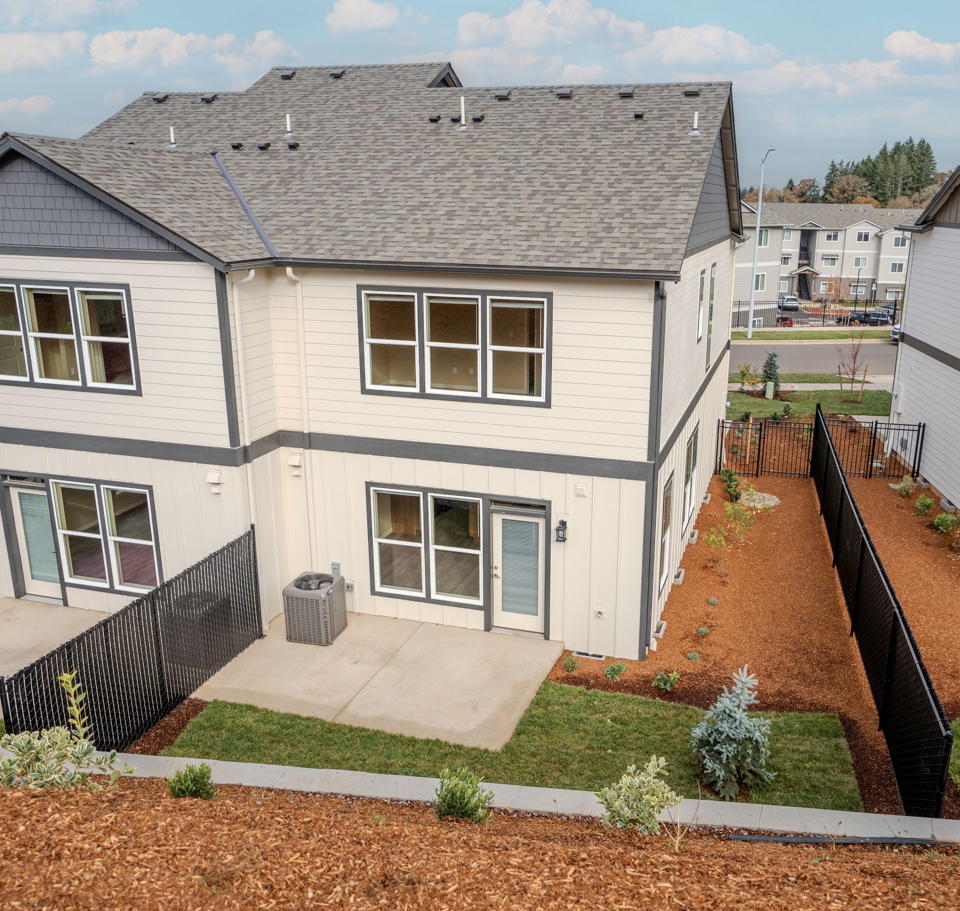 #193 LIBERTY CREST TOWNHOMES 7 of 12
